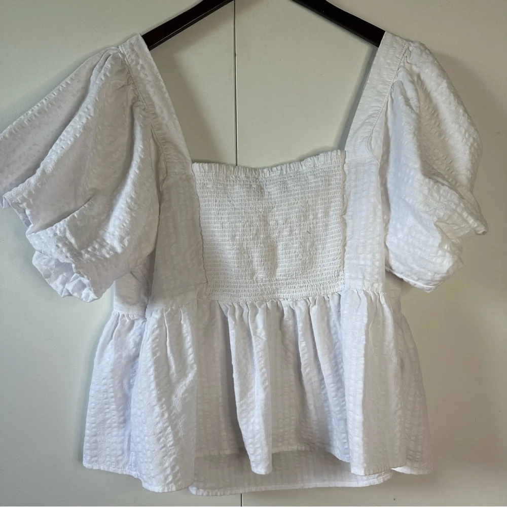 Old Navy White Puff Sleeve Blouse